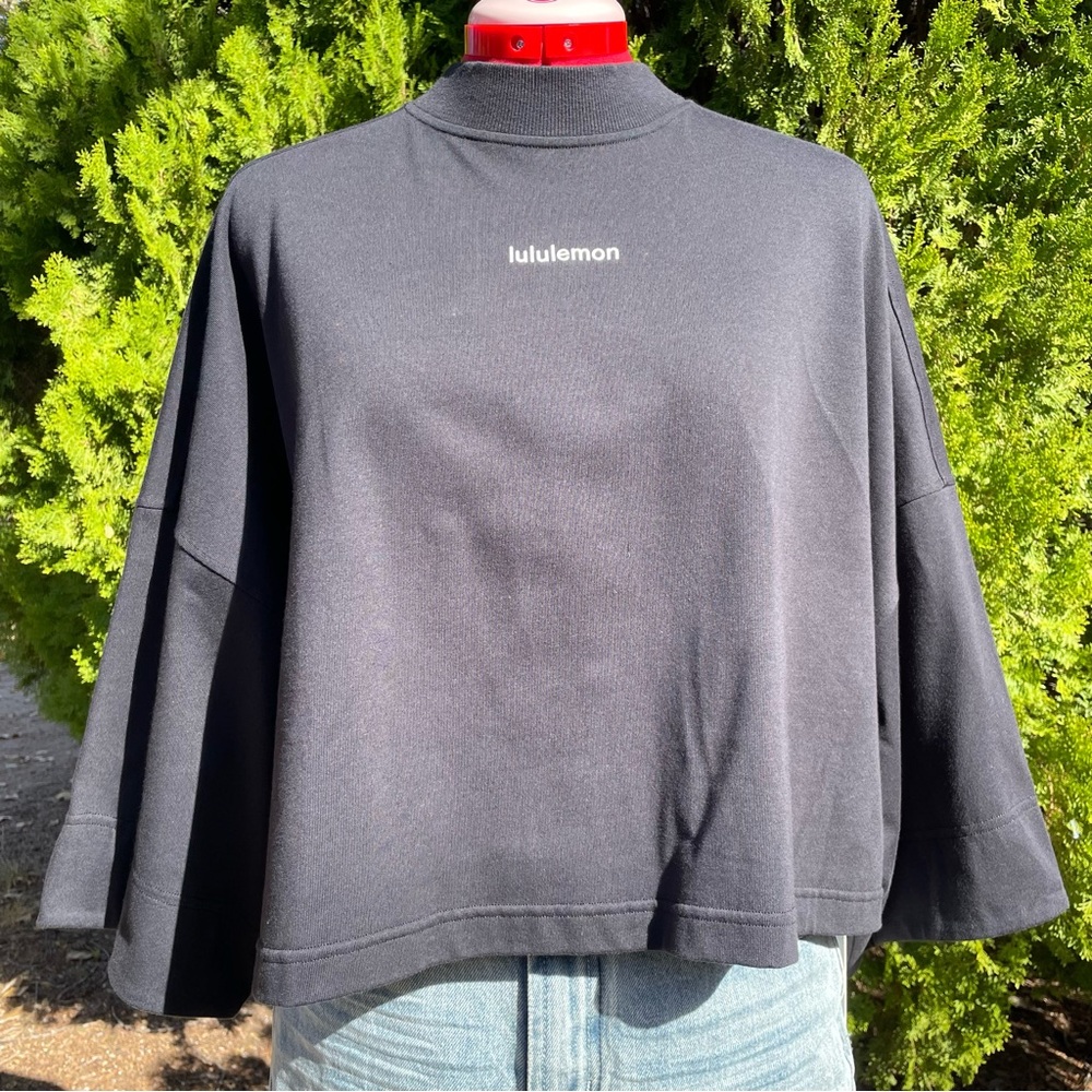 Lululemon Cropped 3/4 Sleeve Top